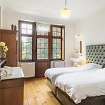 Villa Beautiful Castle In Wit Garden Spa