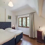 Villa Beautiful Castle In Wit Garden *