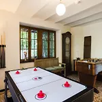 Beautiful Castle In Wit Garden * Spa