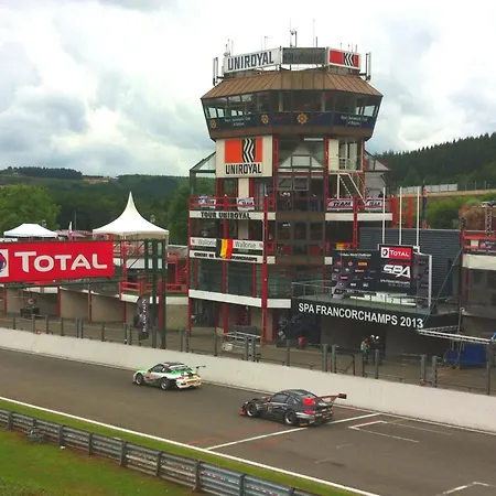 Beautiful Castle In Wit Garden Villa *